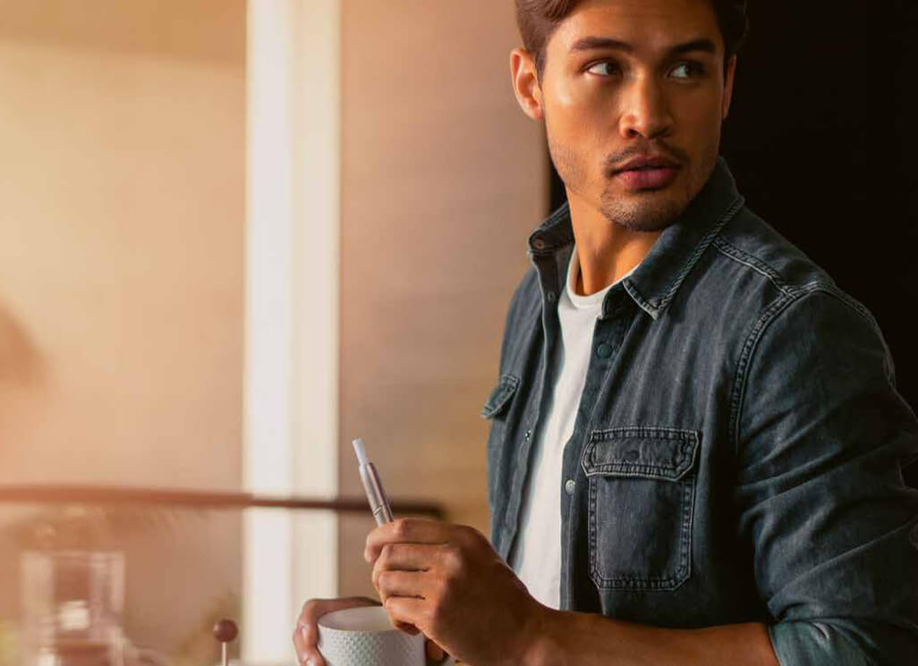 Man with IQOS 3 DUO
