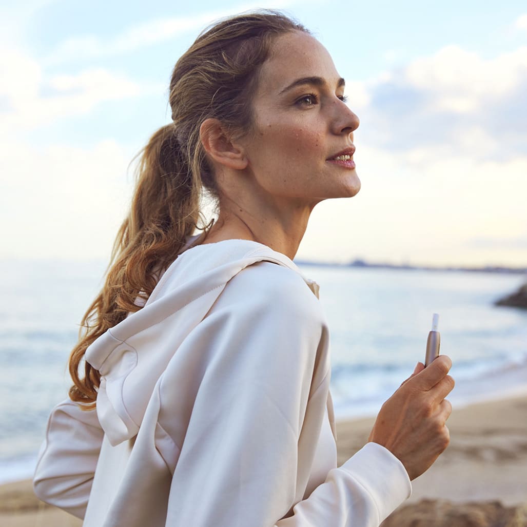Beach Girl IQOS 2.4+