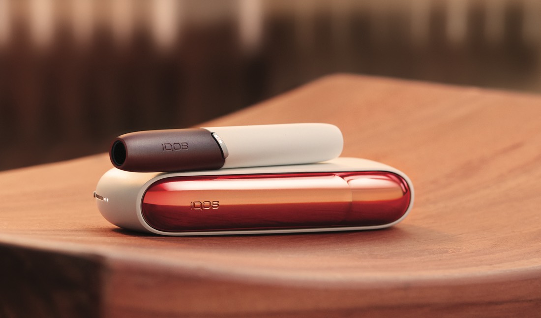 IQOS 3 Duo device Iridescent Collection