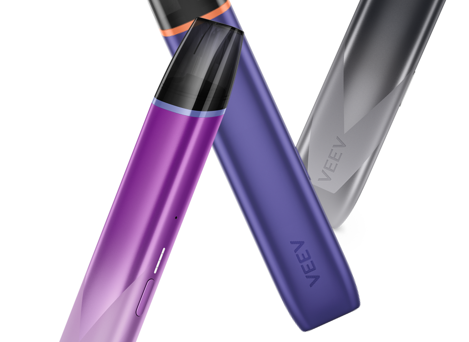 3 VEEV συσκευές. VEEV ONE σε χρώμα Electric Purple και VEEV inPRIME σε χρώμα Slick Black και Orchid Magenta.