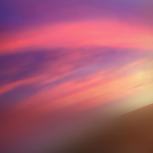 IQOS ILUMA LEVIA Summer Pearl - sunset background