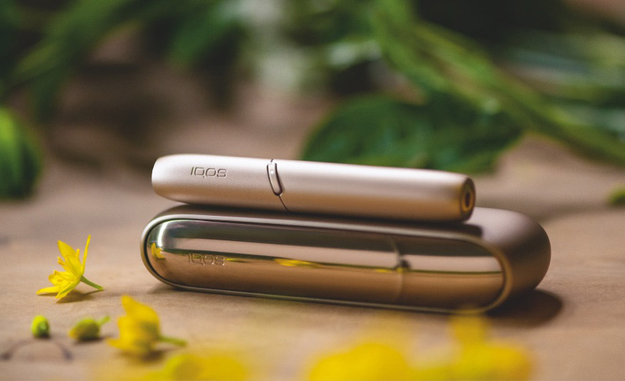 Couple Using IQOS 3 Multi Blue