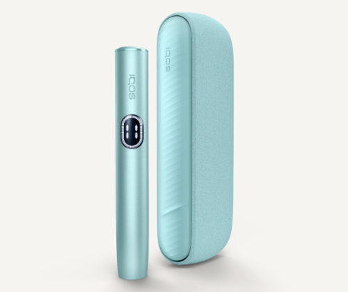 Breeze Blue IQOS ILUMA i device and its charger, standing position