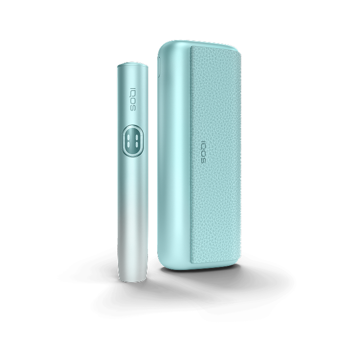 Συσκευή IQOS ILUMA i PRIME και ο φορτιστής της σε χρώμα Garnet Red