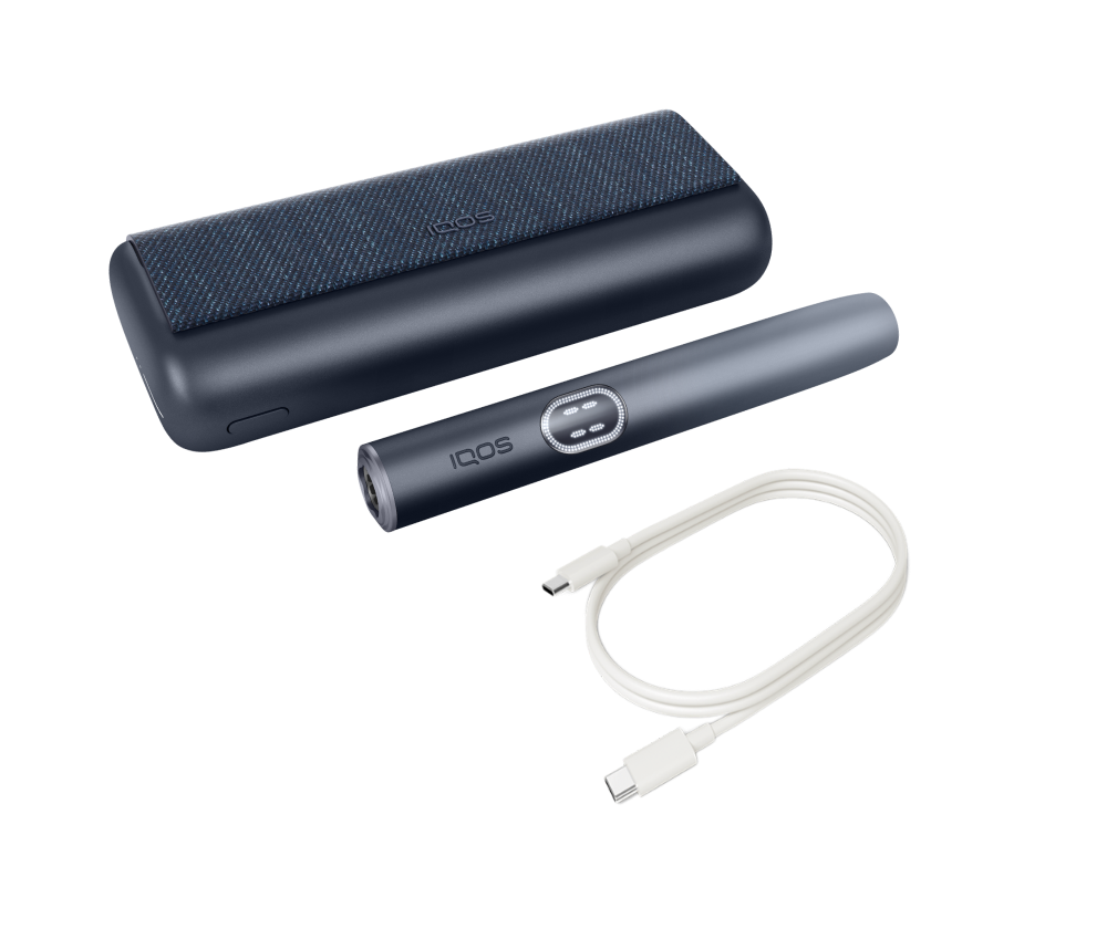 IQOS ILUMA i PRIME Midnight Black & charging cable